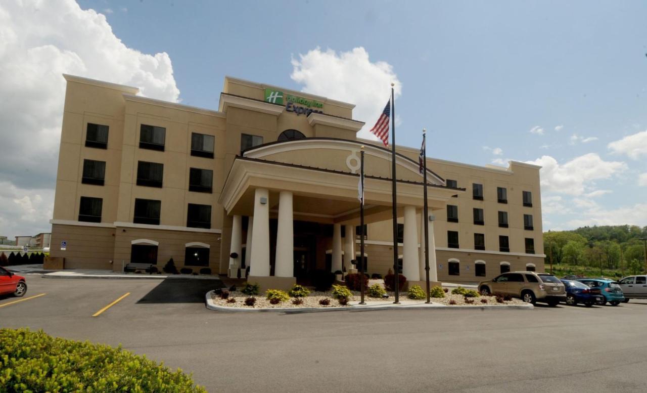 Holiday Inn Express Somerset By Ihg Екстериор снимка